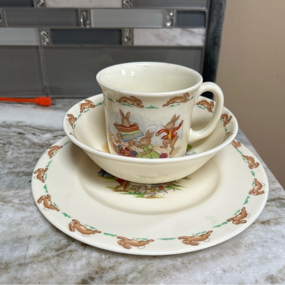 Vintage 1970s Royal Doulton Bunnykins 3 Piece Set Plate Bowl Cup EXCELLENT - Picture 1 of 6